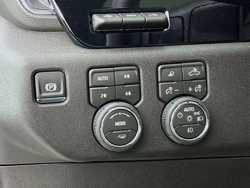 New 2026 Chevrolet Silverado 3500 LTZ w/ LTZ Premium Package image 10