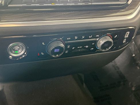 Used 2022 Chevrolet Silverado 1500 LT image 16