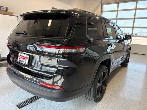 Used 2023 Jeep Grand Cherokee L Laredo AWD/4WD image 8