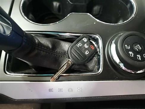 Used 2015 Ford Explorer XLT w/ Equipment Group 202A image 15