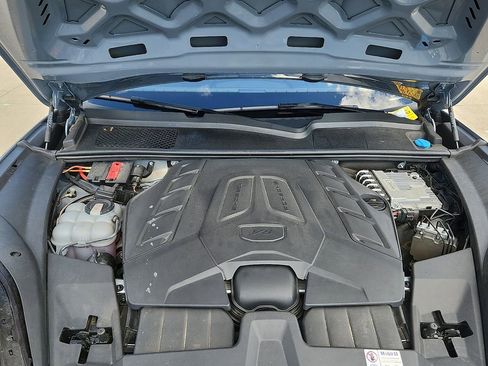 Certified 2024 Porsche Cayenne Turbo GT AWD/4WD image 27