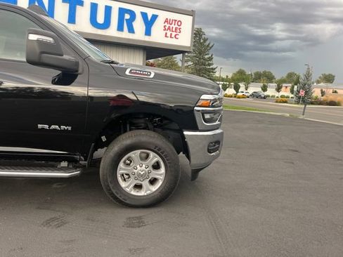 Used 2026 RAM 2500 Big Horn AWD/4WD image 14