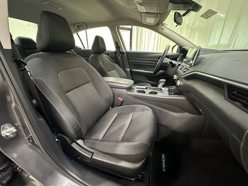 Used 2025 Nissan Altima 2.5 S image 18