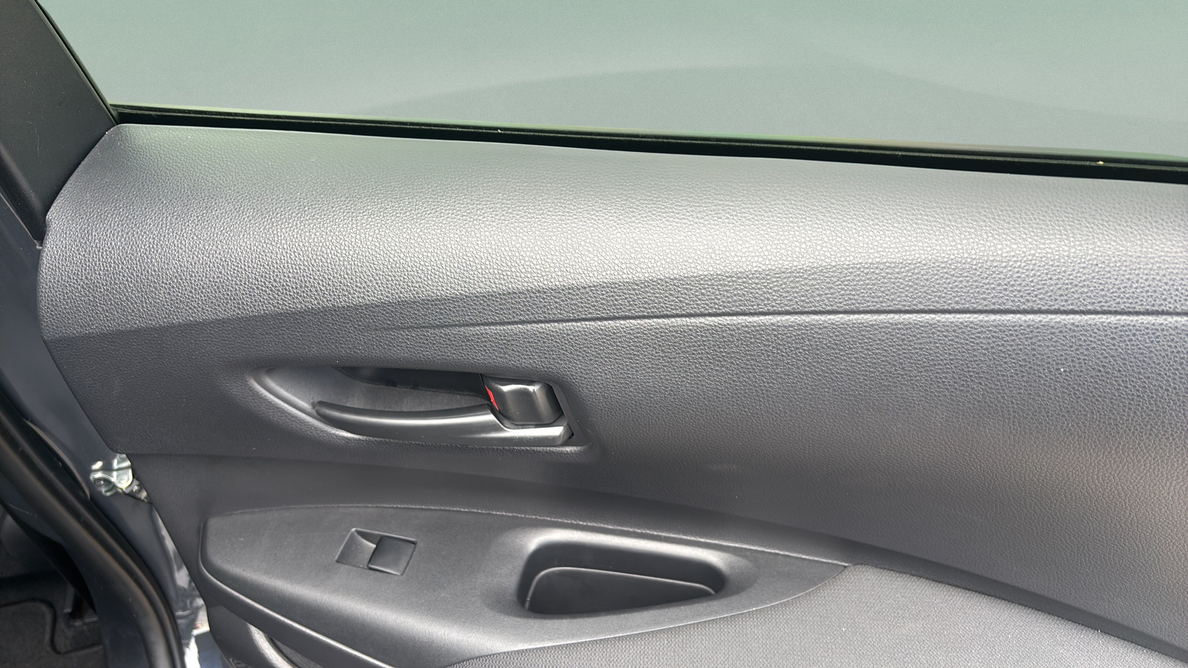 Used 2025 Toyota Corolla LE FWD image 19