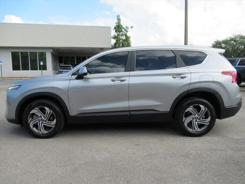 Used 2023 Hyundai Santa Fe SE FWD image 4