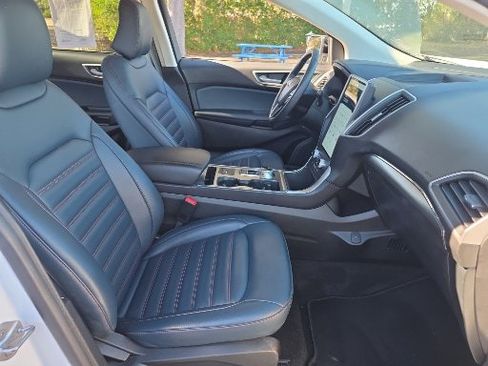 Certified 2022 Ford Edge SEL w/ Sport Appearance Package image 12