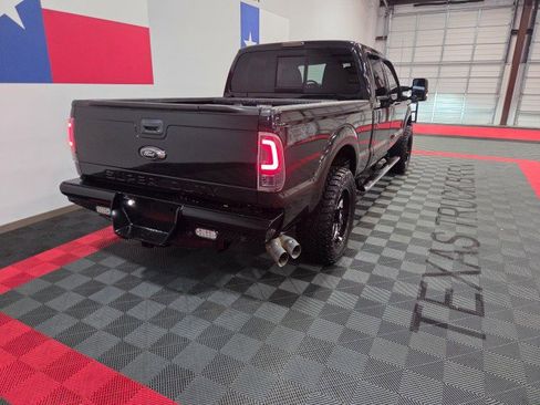 Used 2015 Ford F250 Lariat w/ Lariat Ultimate Package image 26