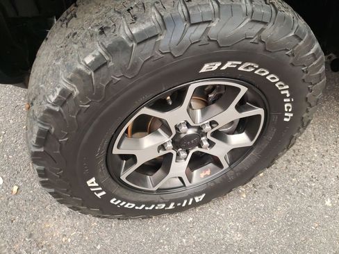 Used 2020 Jeep Wrangler Unlimited Rubicon w/ Cold Weather Group AWD/4WD image 27