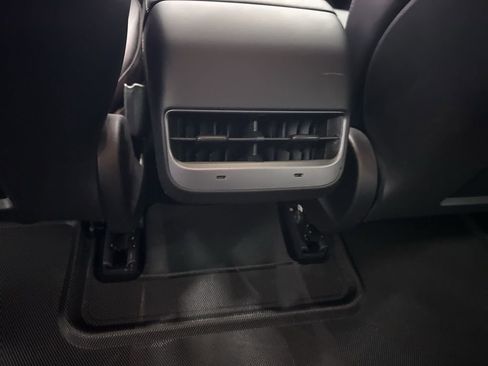 Used 2022 Tesla Model 3 Long Range image 18