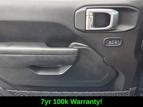 Used 2025 Jeep Wrangler Sport AWD/4WD image 21