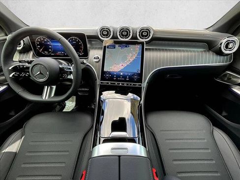 Used 2026 Mercedes-Benz GLC 300 image 5