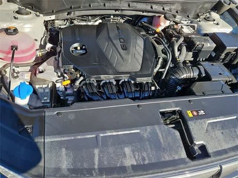 Certified 2022 Hyundai Tucson SE image 14