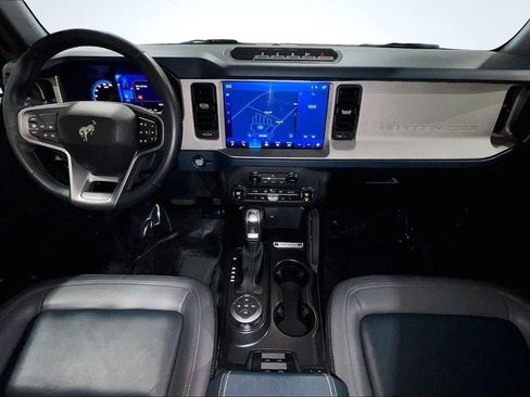Used 2024 Ford Bronco Outer Banks w/ Sasquatch Package image 17