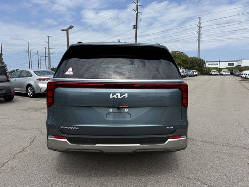 New 2026 Kia Carnival SX image 3