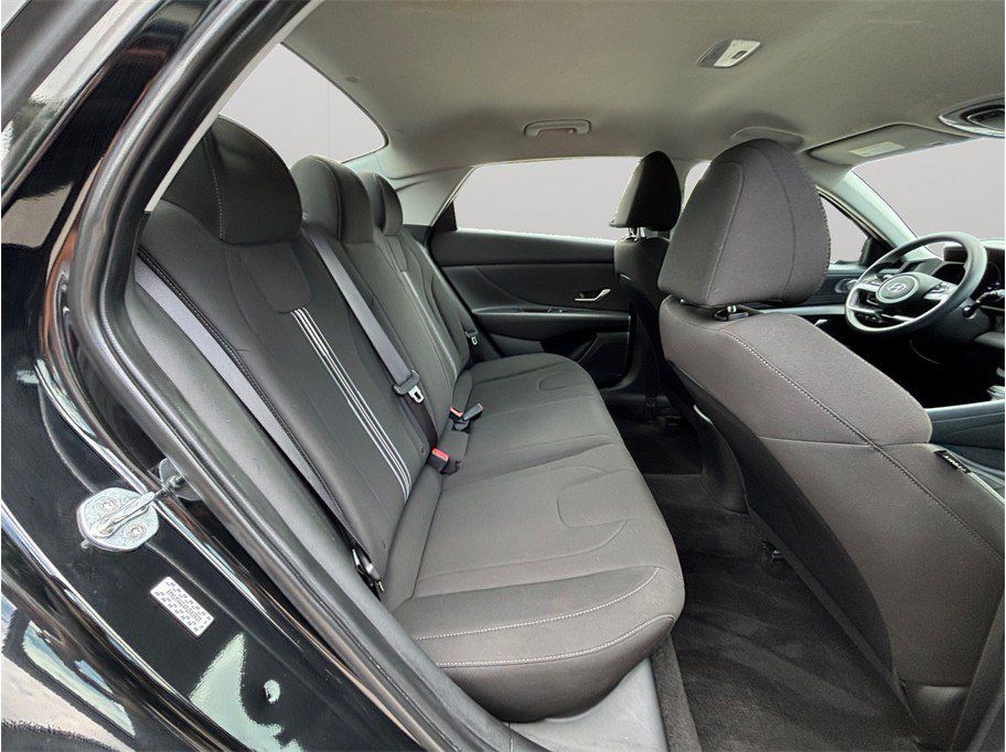 Used 2023 Hyundai Elantra SEL FWD image 34