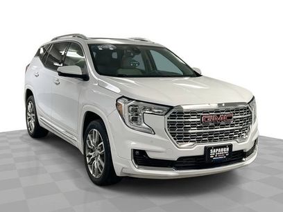 Used 2022 GMC Terrain Denali w/ Denali Premium Package