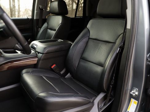 Used 2019 GMC Yukon SLT w/ Open Road Package image 24