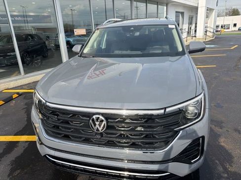 New 2026 Volkswagen Atlas SEL Premium R-Line AWD/4WD image 13