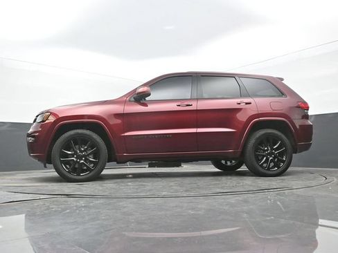 Used 2020 Jeep Grand Cherokee Altitude AWD/4WD image 56