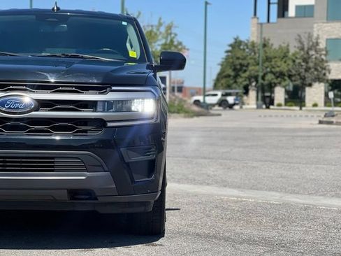 Used 2023 Ford Expedition XLT AWD/4WD image 11
