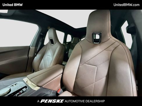 Used 2024 BMW iX xDrive50 w/ Premium Package AWD/4WD image 12