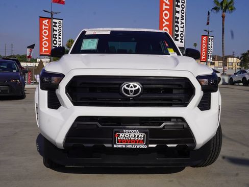 Certified 2025 Toyota Tacoma SR RWD image 3