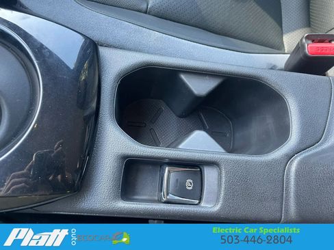 Used 2019 Nissan Leaf SL w/ SL Technology Package FWD image 23