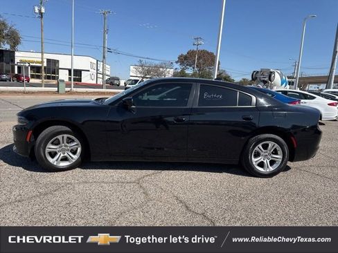 Used 2023 Dodge Charger SXT image 4