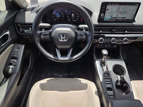 Used 2023 Honda Civic Touring image 15