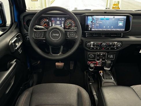 Used 2024 Jeep Gladiator Rubicon image 10