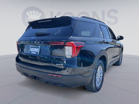 New 2026 Ford Explorer Active image 7