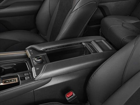 New 2026 Toyota Grand Highlander AWD Hybrid image 10