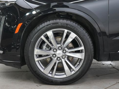 Used 2022 Cadillac XT6 Premium Luxury AWD/4WD image 31