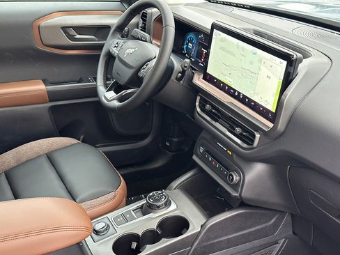 New 2025 Ford Bronco Sport Outer Banks w/ Outer Banks Tech Package+ image 10