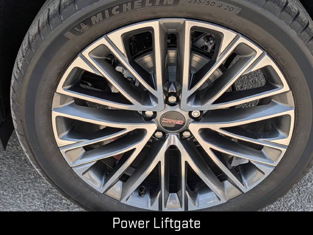 New 2027 GMC Terrain Denali w/ LPO, Floor Liner Package AWD/4WD image 9