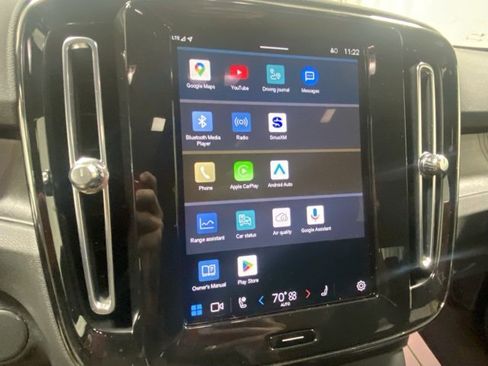 Used 2023 Volvo C40 P8 Recharge Ultimate w/ Protection Package Premier image 21