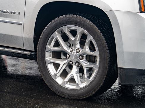 Used 2018 GMC Yukon Denali w/ Denali Ultimate Package image 7