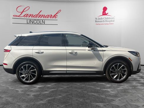 Certified 2023 Lincoln Corsair AWD w/ Equipment Group 101A image 6