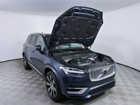 Certified 2025 Volvo XC90 T8 Ultra w/ Protection Package Premier AWD/4WD image 37