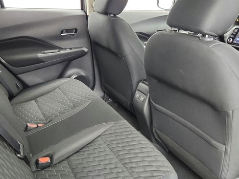 Used 2021 Nissan Kicks SV image 36