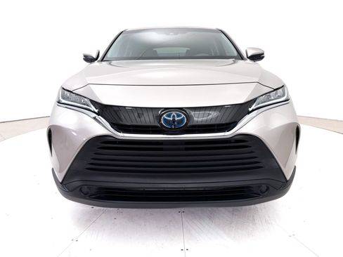Used 2021 Toyota Venza LE w/ Carpet Mat Package (TMS) AWD/4WD image 12