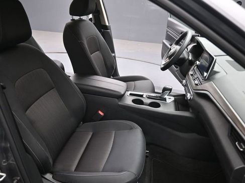 Used 2025 Nissan Altima 2.5 SV image 24