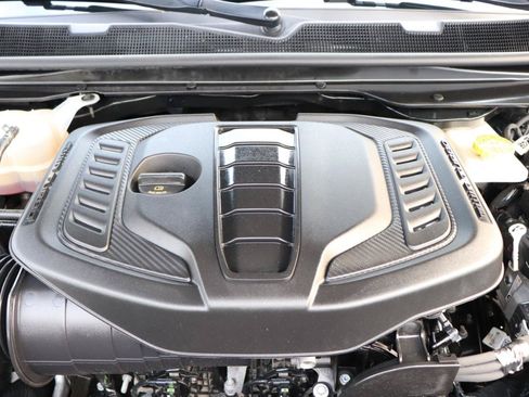 Used 2024 Jeep Wagoneer Series II AWD/4WD image 59
