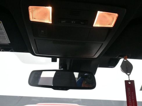 Used 2018 Toyota Tacoma TRD Sport w/ Technology Package image 17