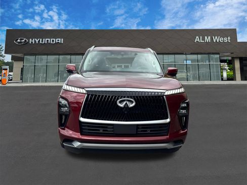 Used 2025 INFINITI QX80 Sensory AWD/4WD image 2