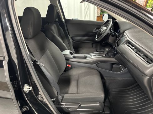 Certified 2017 Honda HR-V EX image 28