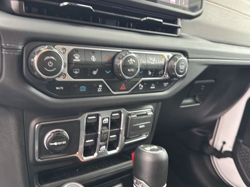 Used 2025 Jeep Wrangler Sahara w/ Safety Group image 22