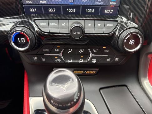 Used 2016 Chevrolet Corvette Z06 w/ 3LZ Preferred Equipment Group image 31