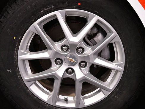 Used 2024 Chevrolet Equinox LT image 9