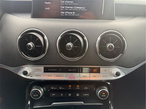 Used 2019 Kia Stinger GTS AWD/4WD image 19